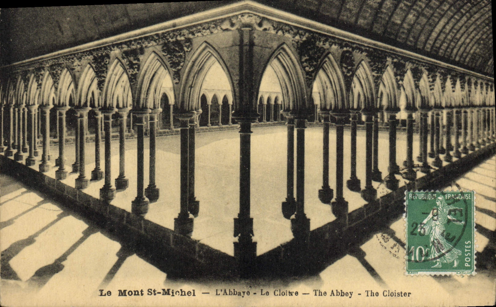 CPA Le Mont St Michel L'Abbaye Le Cloitre