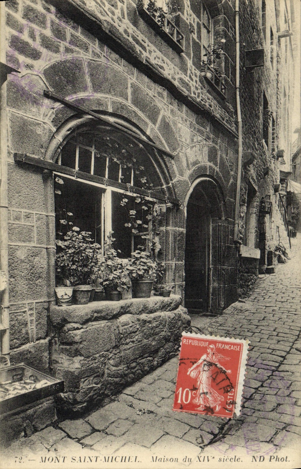 VINTAGE POSTCARD Mont Saint Michel House Of 14th
