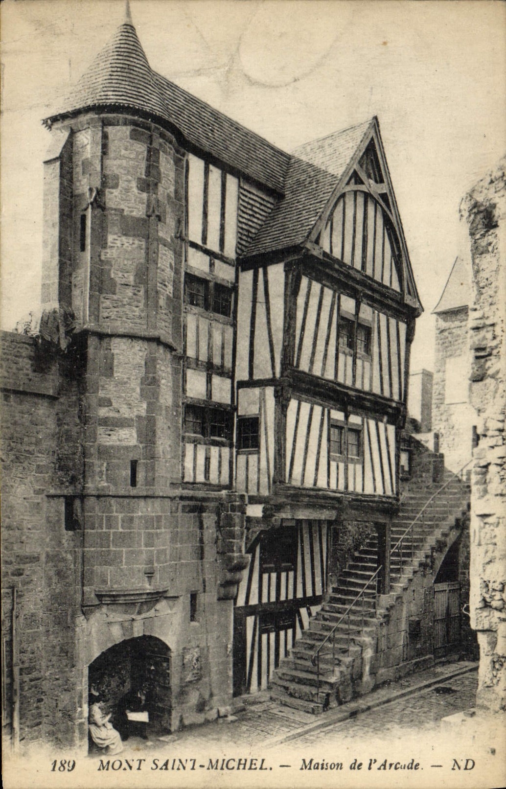 CPA Mont Saint Michel Maison De l'Arcade