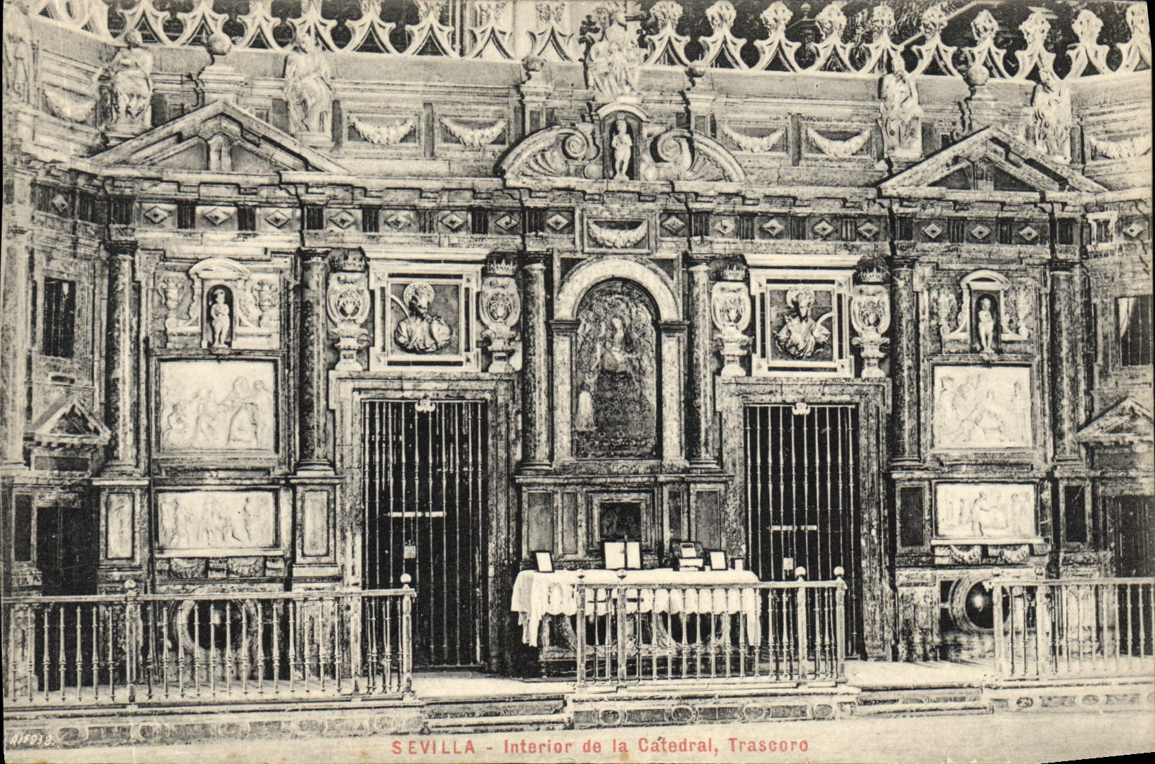 Interior de Sevilla de la POSTAL de la VENDIMIA de Catedral Trascoro
