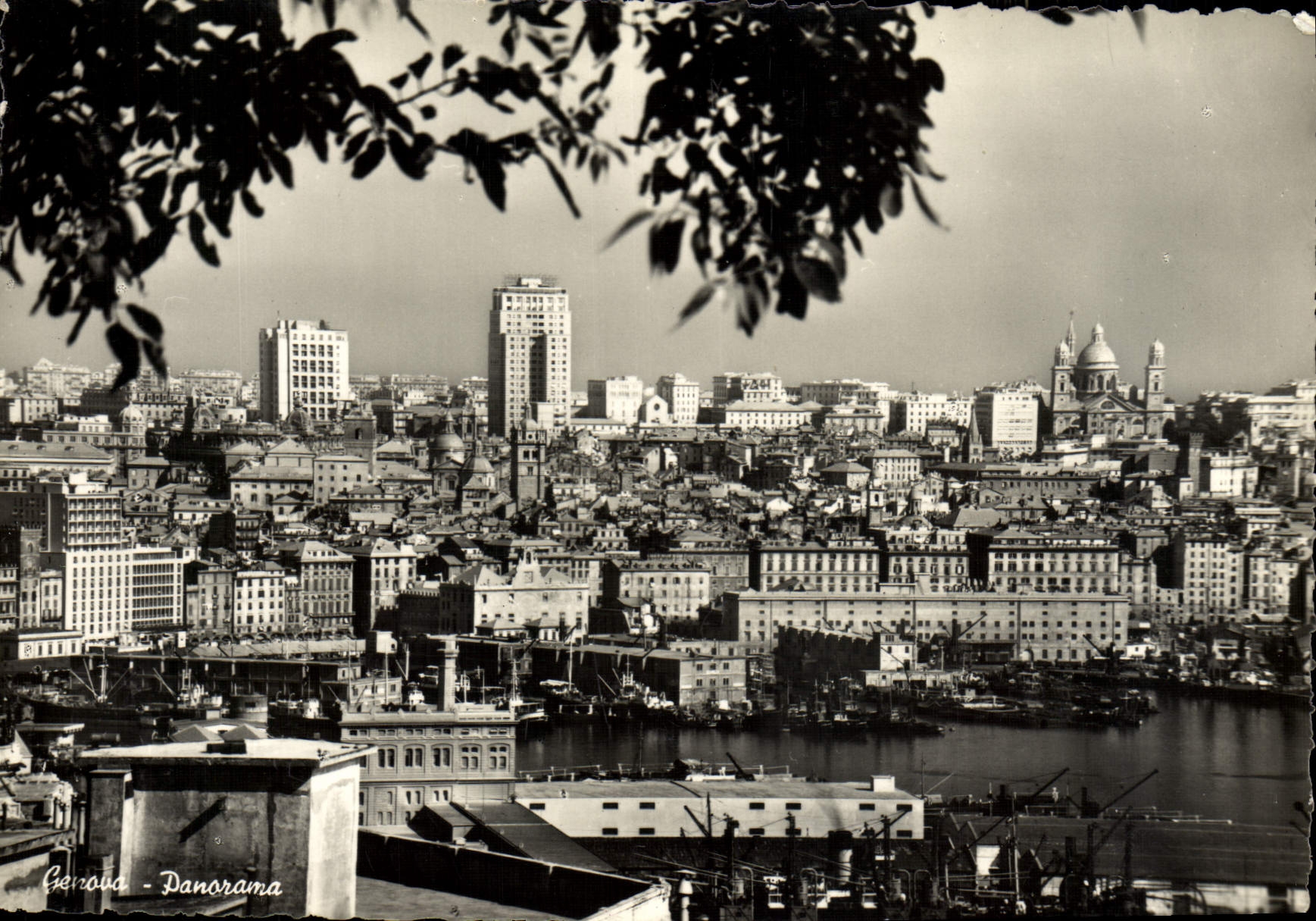 POSTAL MODERNA panorama de Génova