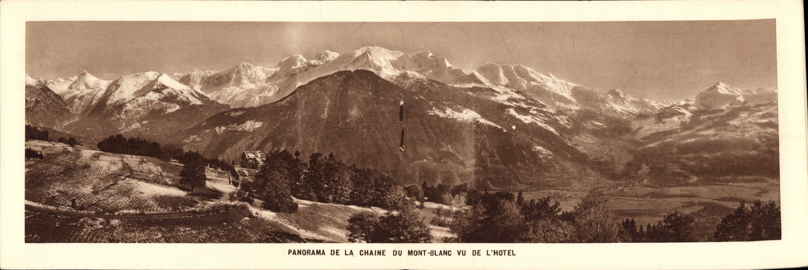 El cuaderno de Passy avista el hotel grande del montaje Blanc