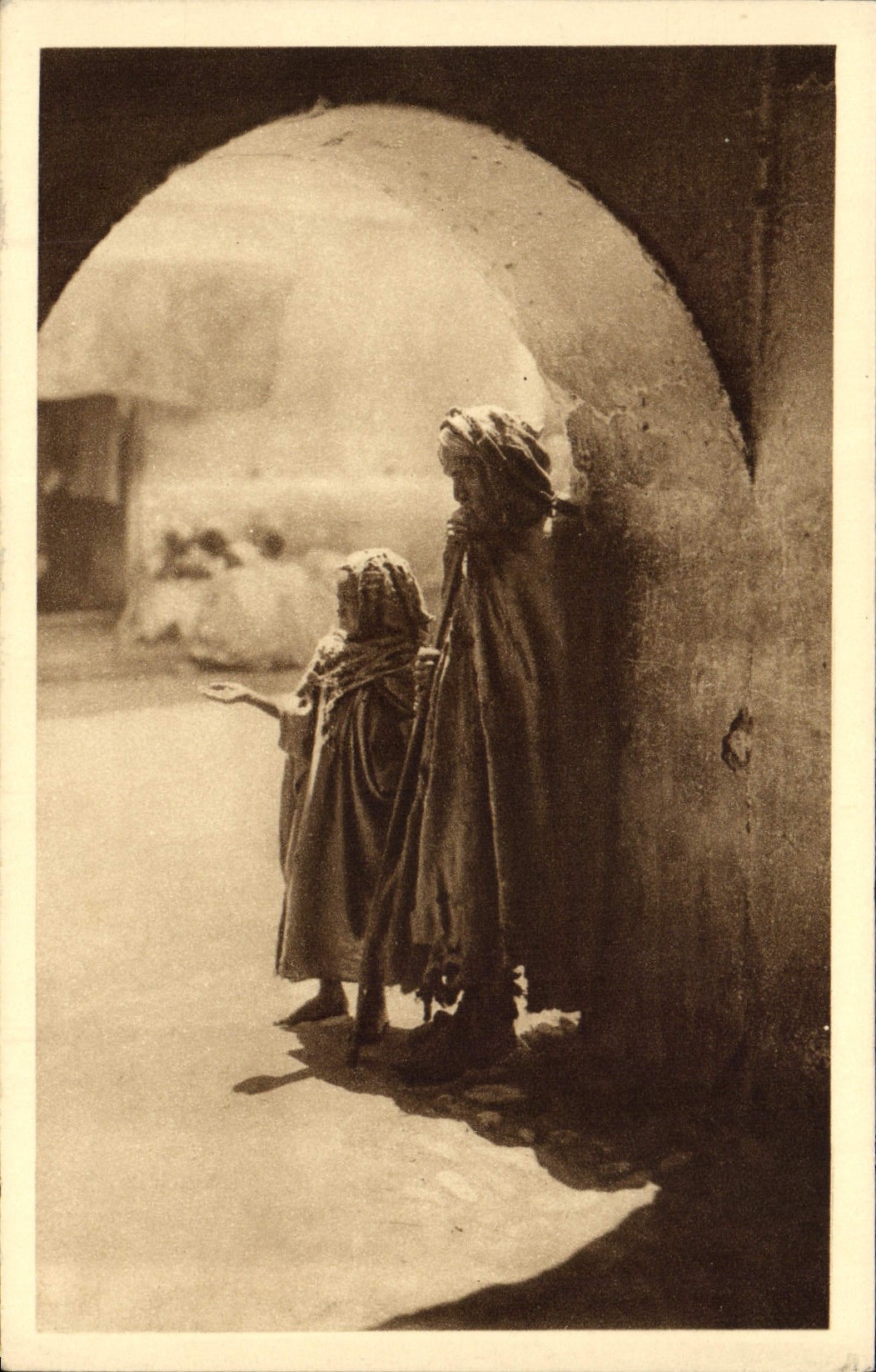 CPA Scenes Et Types D'Algerie Mendiants Aveugles