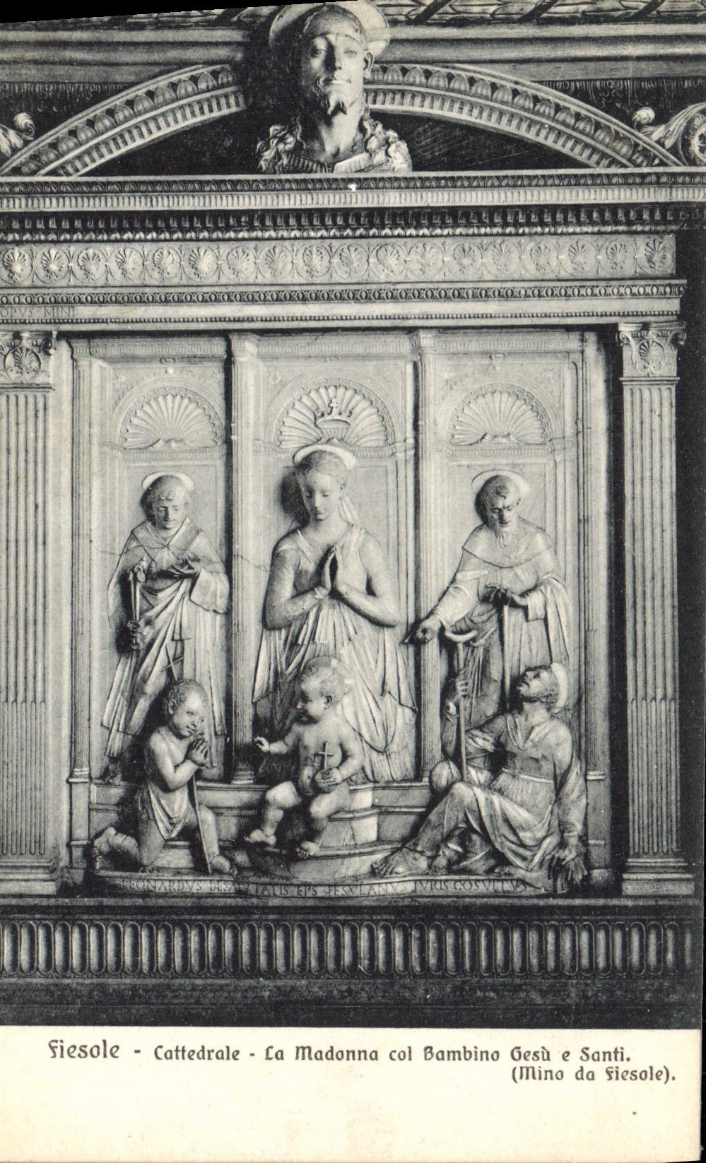 VINTAGE POSTCARD Fiesole Cottedrale Illadonna Collar Bambina