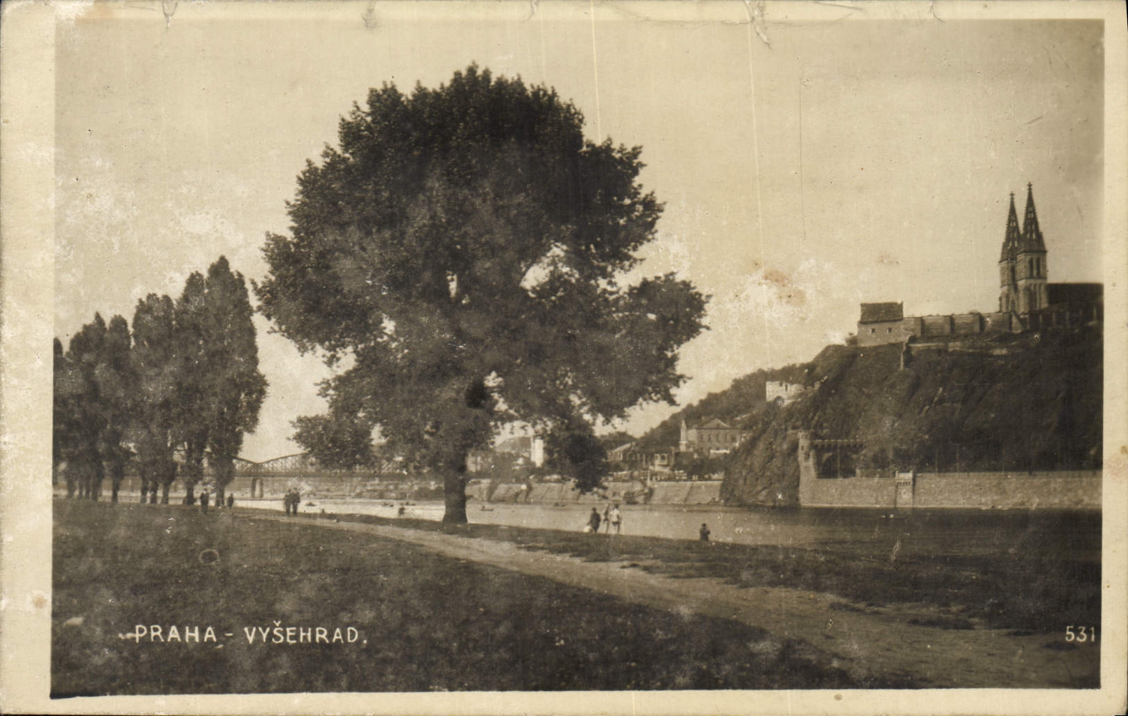 POSTAL Praga Vysehrad de la VENDIMIA