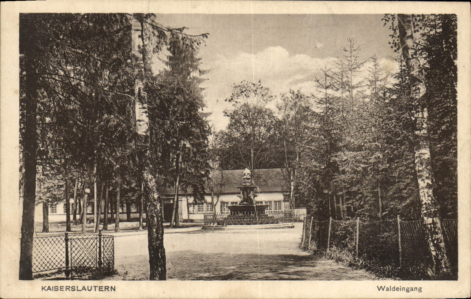 VINTAGE POSTCARD Kaiserslautern Waldeingang