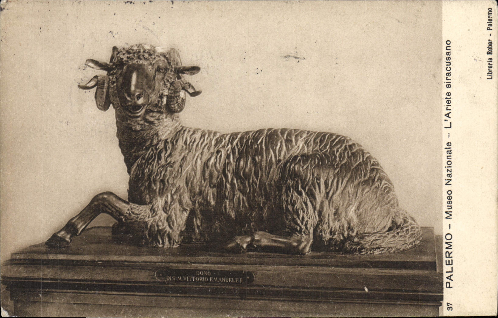 VINTAGE POSTCARD Palermo Museo Nazionale Ariete Siracusano