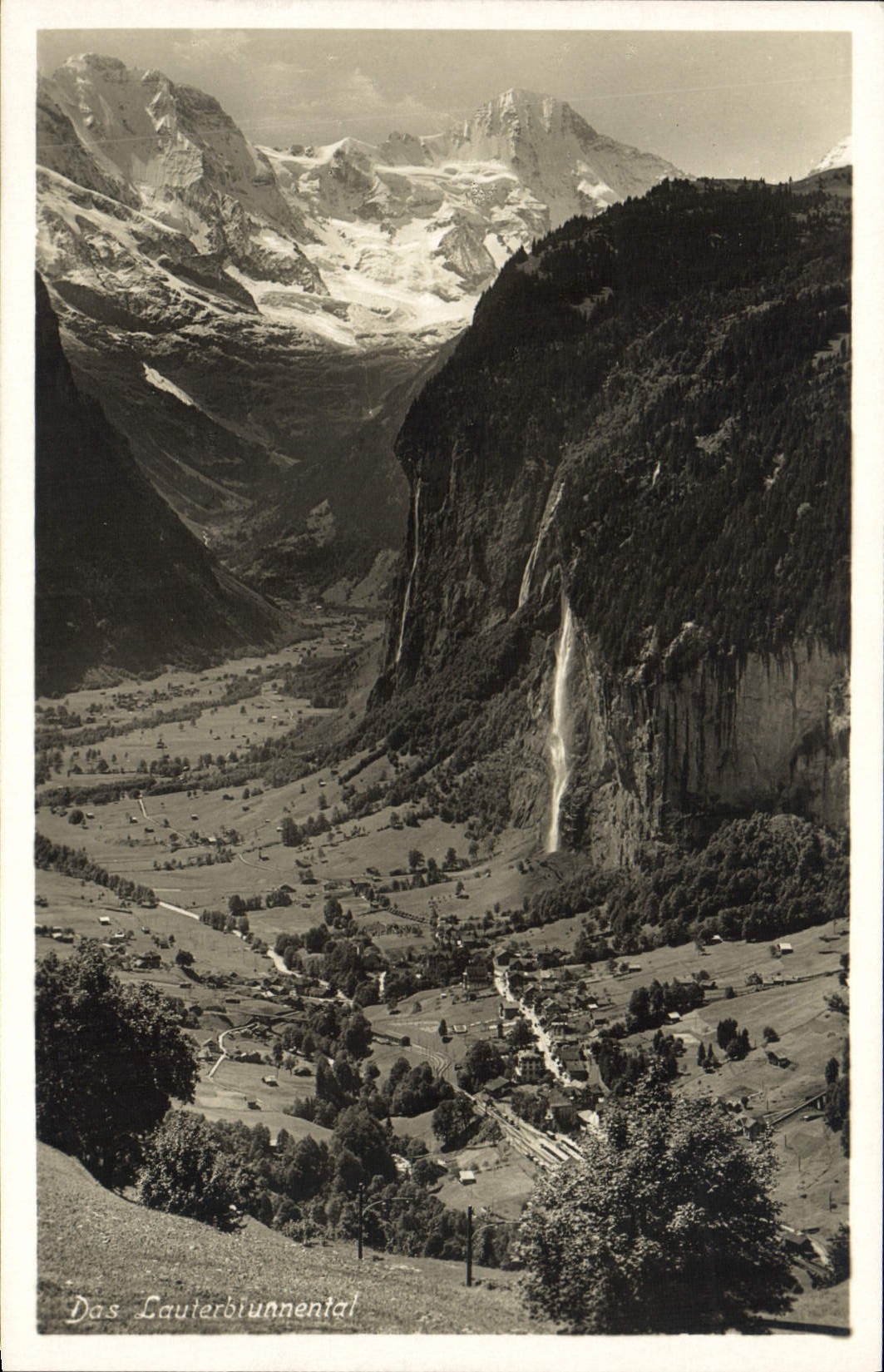 VINTAGE POSTCARD Das Lauterbrunnental