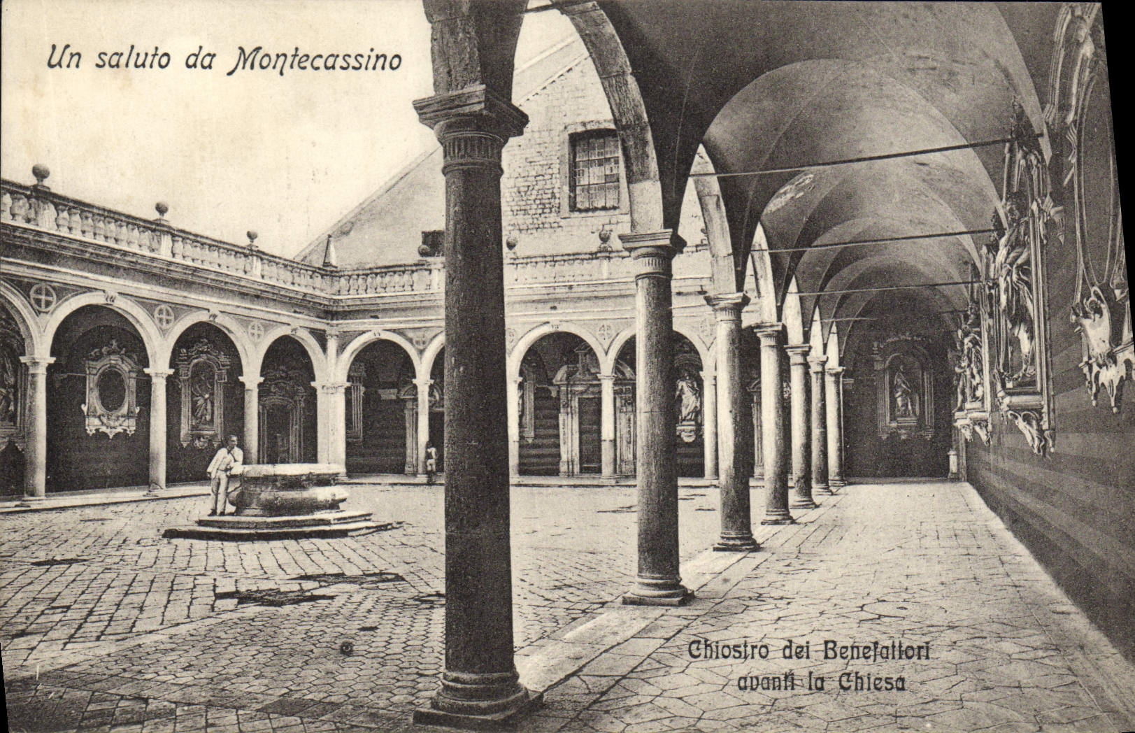 VINTAGE POSTCARD Saluto Da Montecassino Chiosttro Dei Benefallori avanti Chiesa