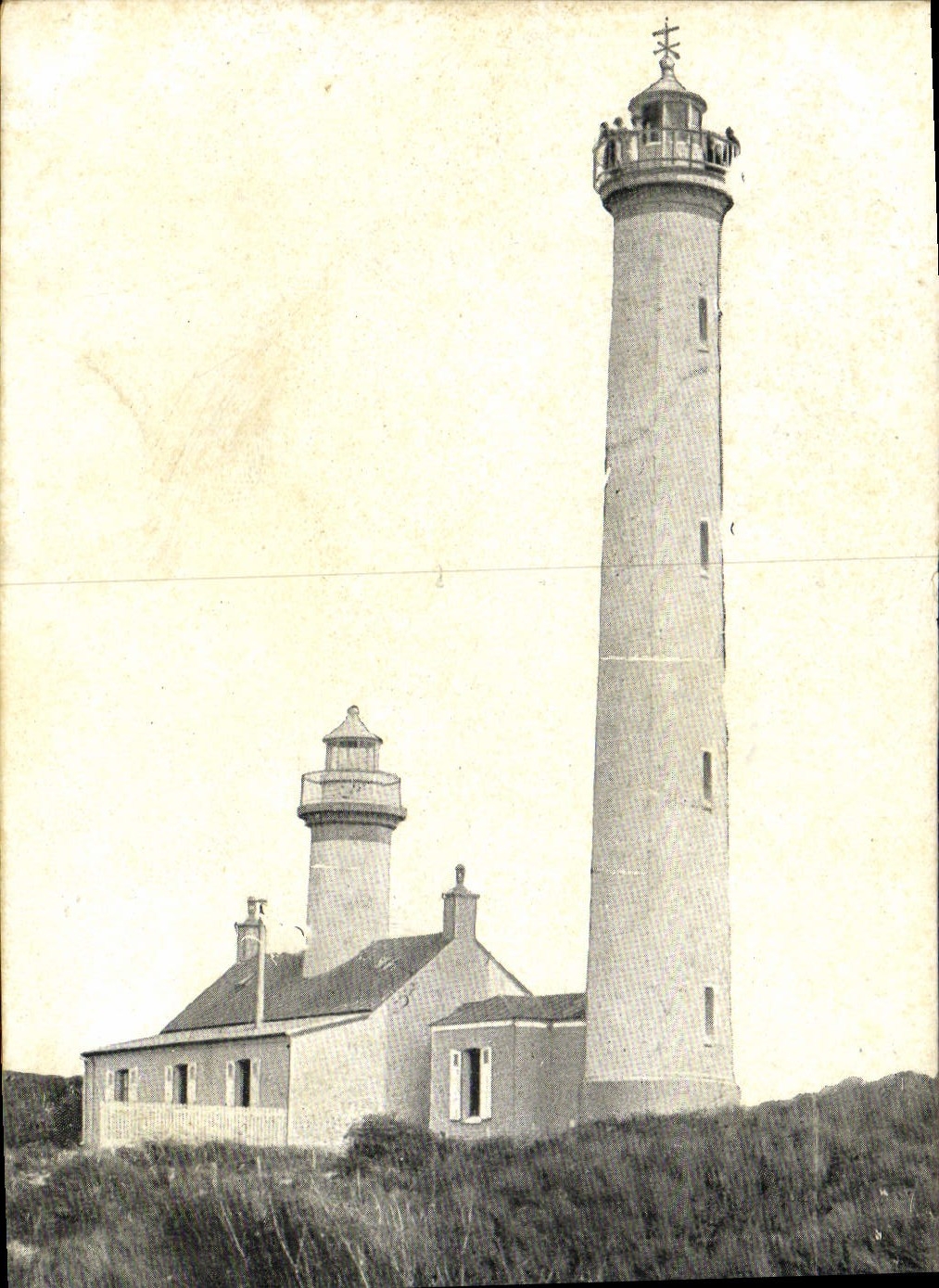 VINTAGE POSTCARD Berck Beach the headlight