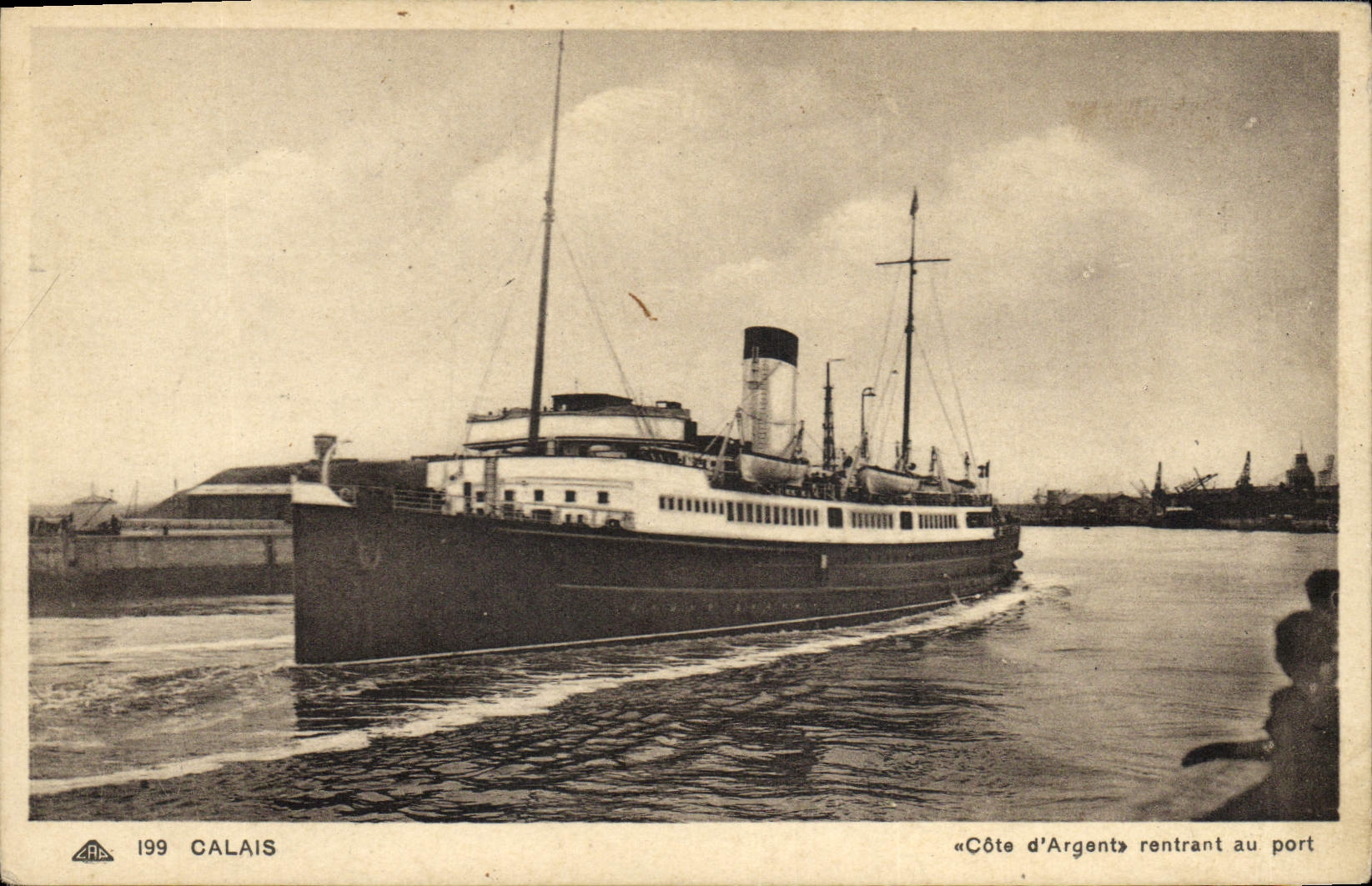 La POSTAL Calais de la VENDIMIA dimensiona el dinero que vuelve al barco portuario