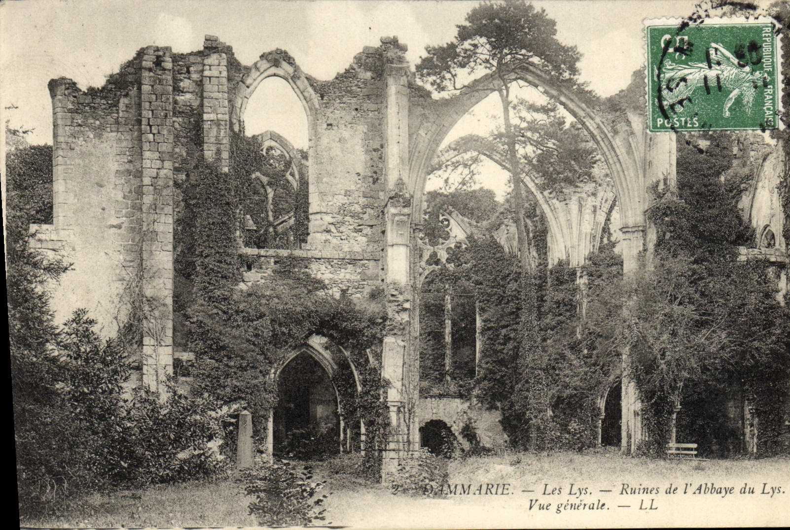 VINTAGE POSTCARD Dammarie the Lilies Ruins Of the Abbey Of the Lily View