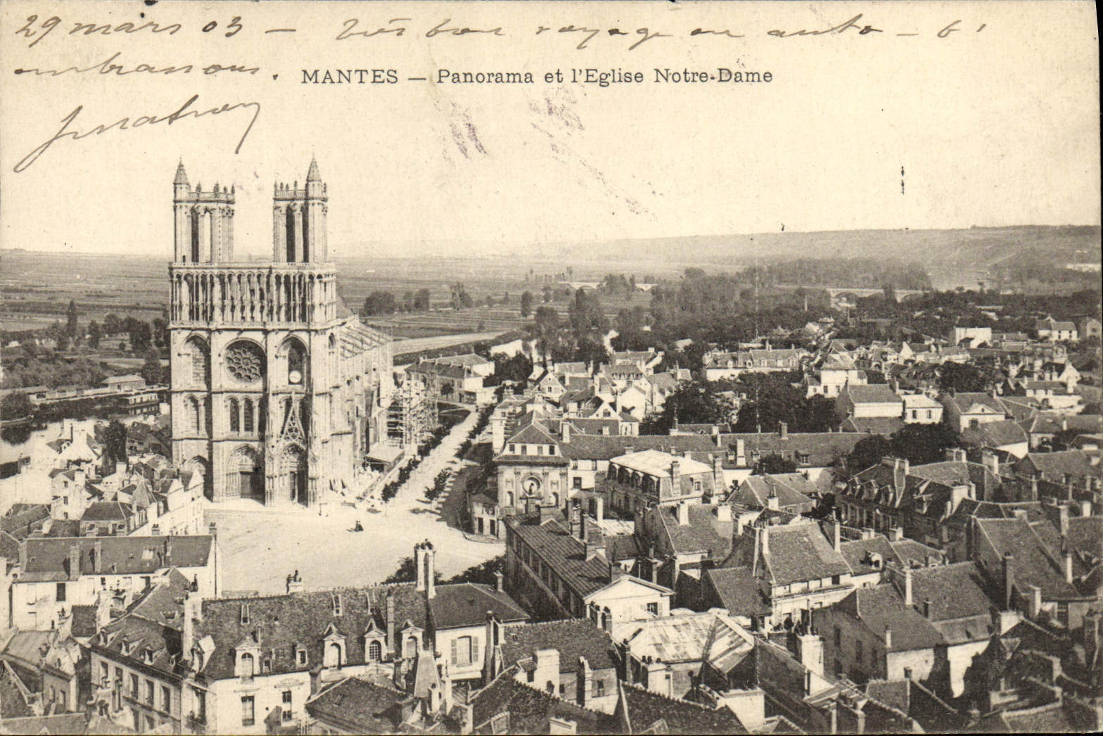 CPA Mantes Panorama et L'Eglise Notre Dame