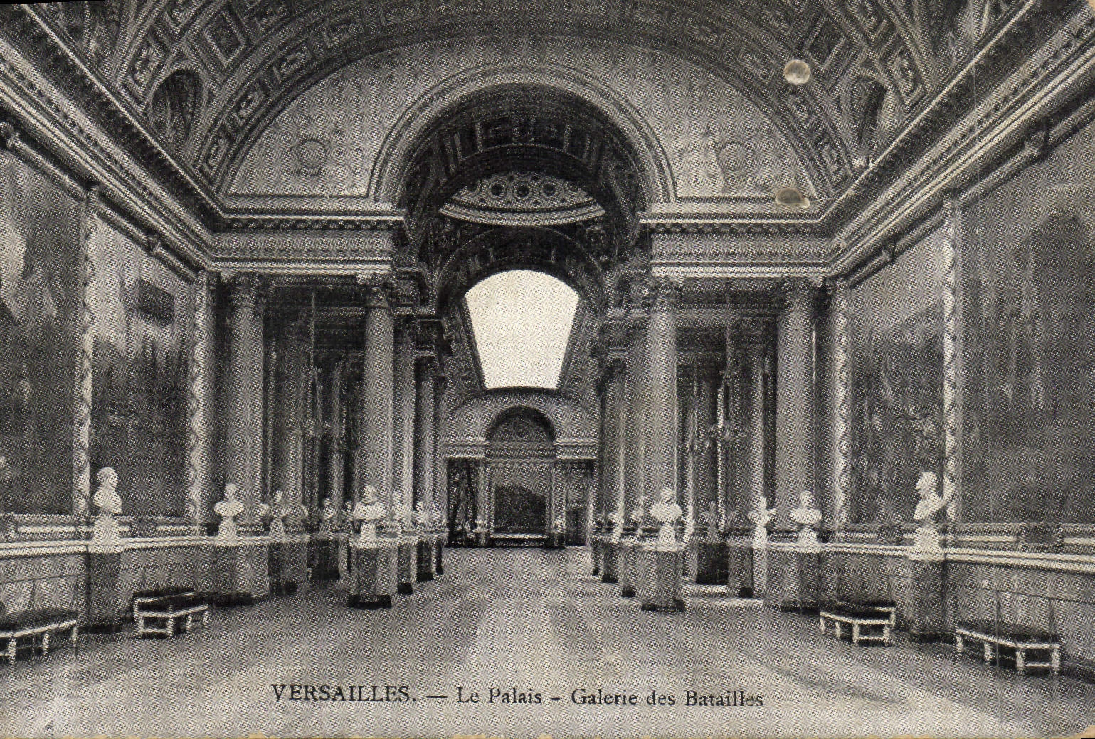CPA Versailles Le Palais Galerie des Batailles