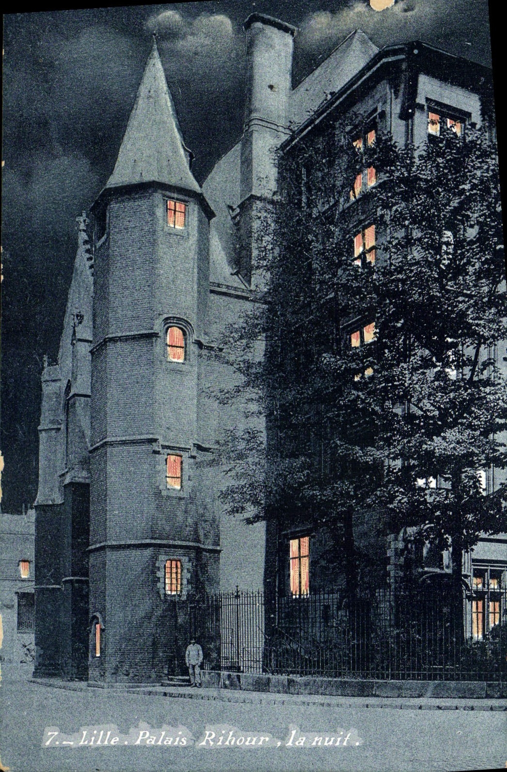 VINTAGE POSTCARD Lille Rihour Palate the Night
