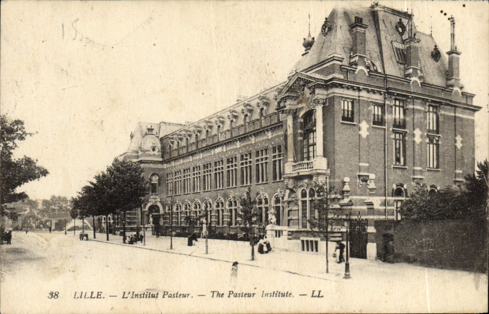 VINTAGE POSTCARD Lille Intitut Pasteur