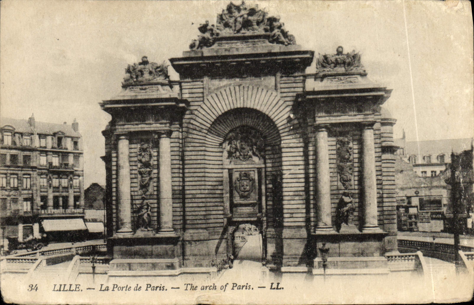 CPA Lille La Porte de Paris 