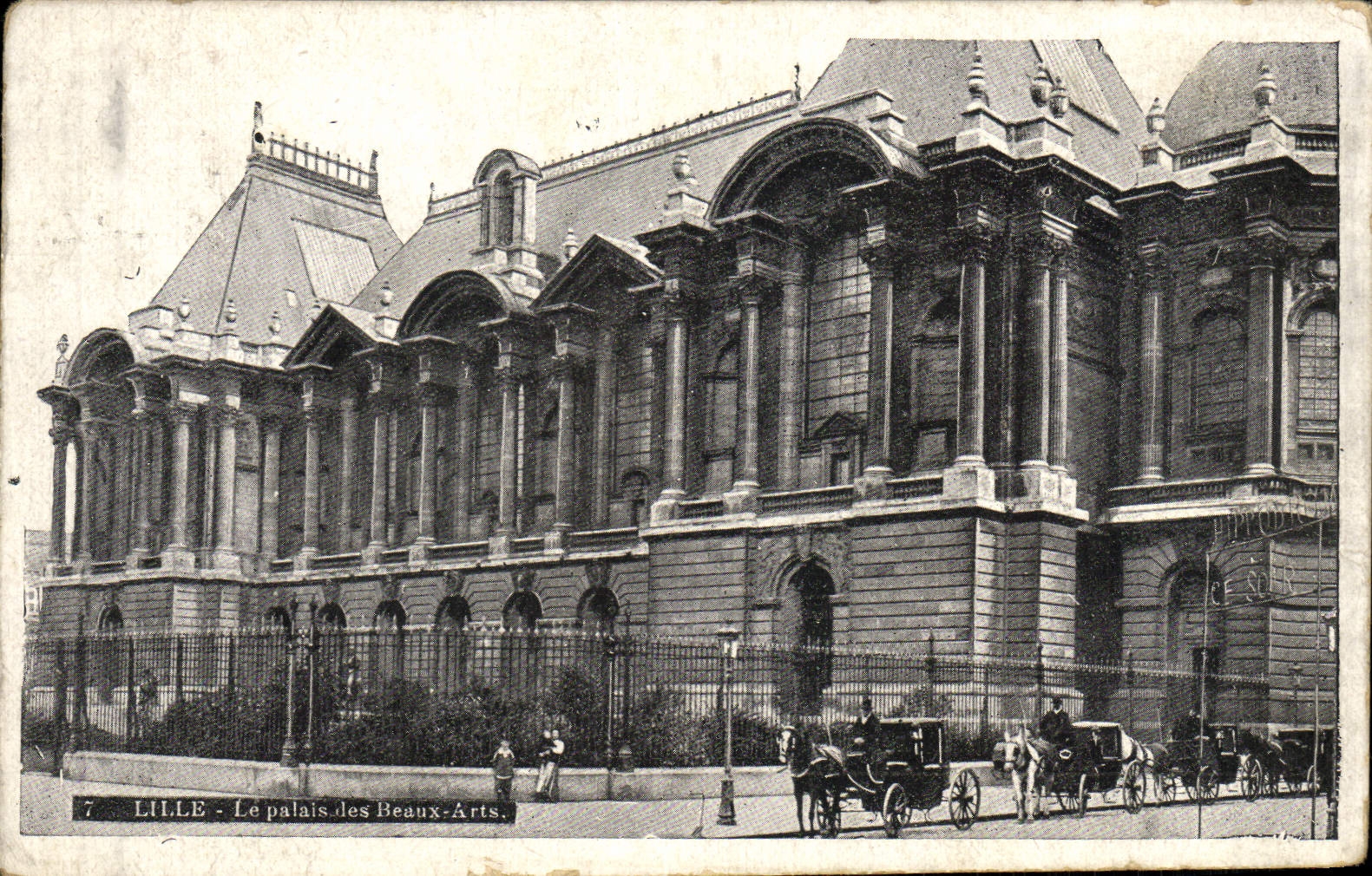 CPA Lille Le Palais des Beaux Arts