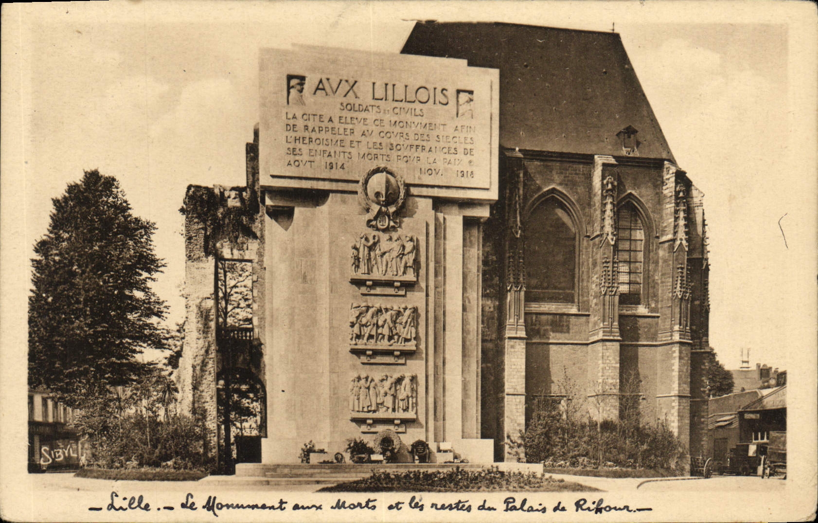 VINTAGE POSTCARD Lille Monument of died and remainders of the palate of Ribour