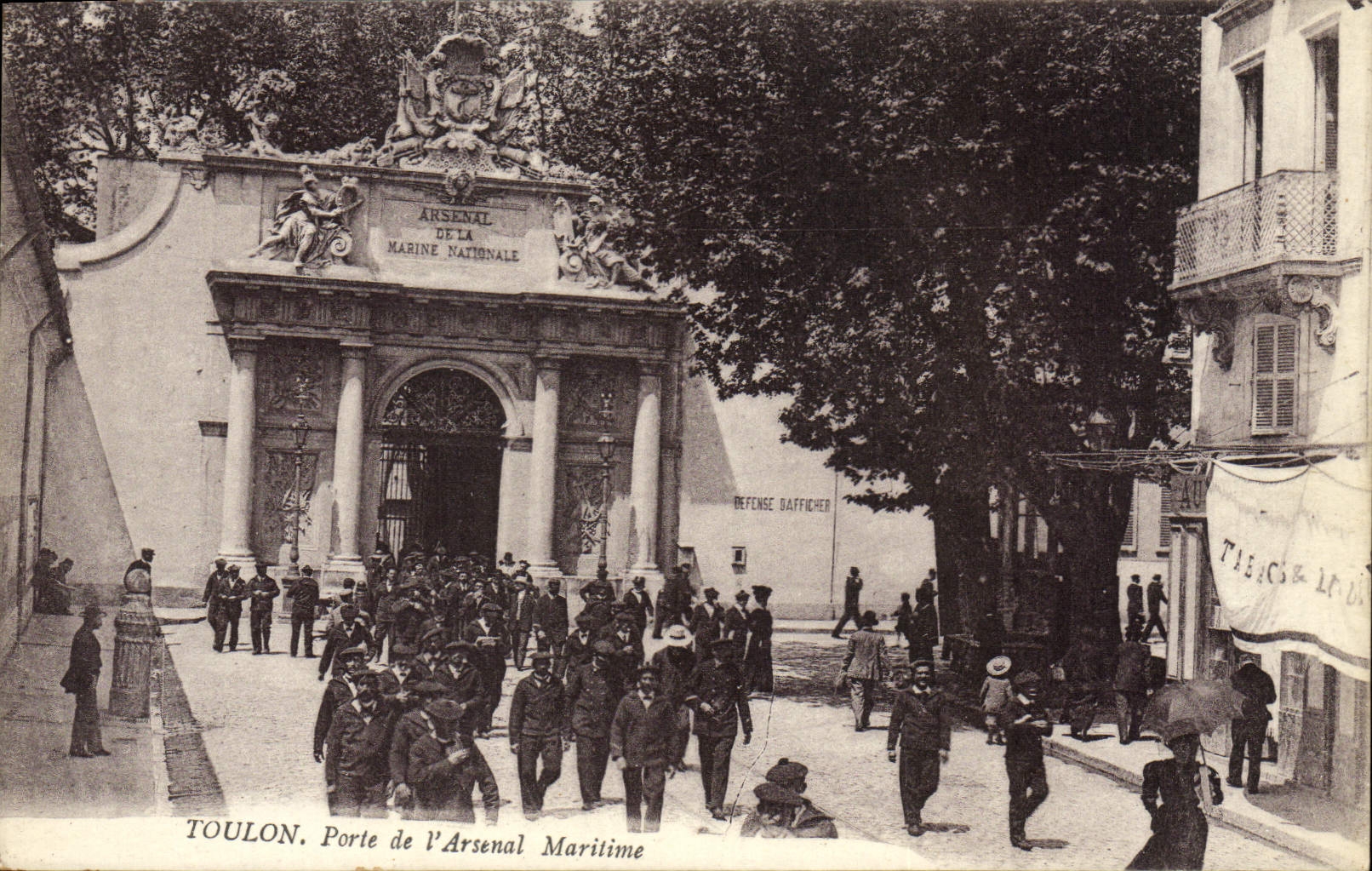 CPA Toulon Porte de L'Arsenal Maritime Marins Militaria