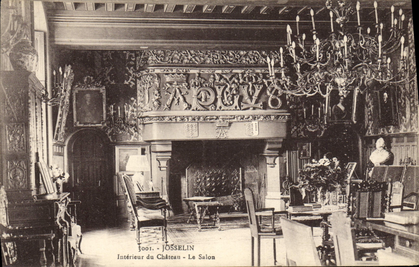 VINTAGE POSTCARD Interior Josselin of the Castle the Living room