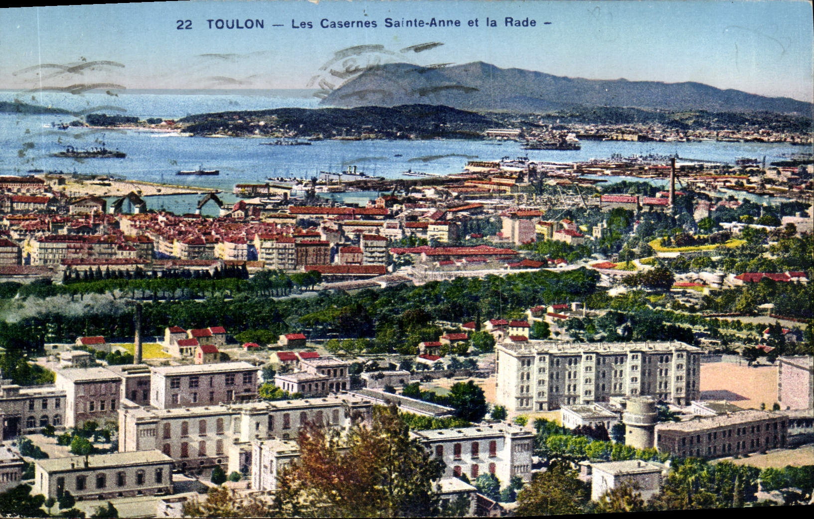 CPA Toulon Les Casernes Sainte Anne et la Rade
