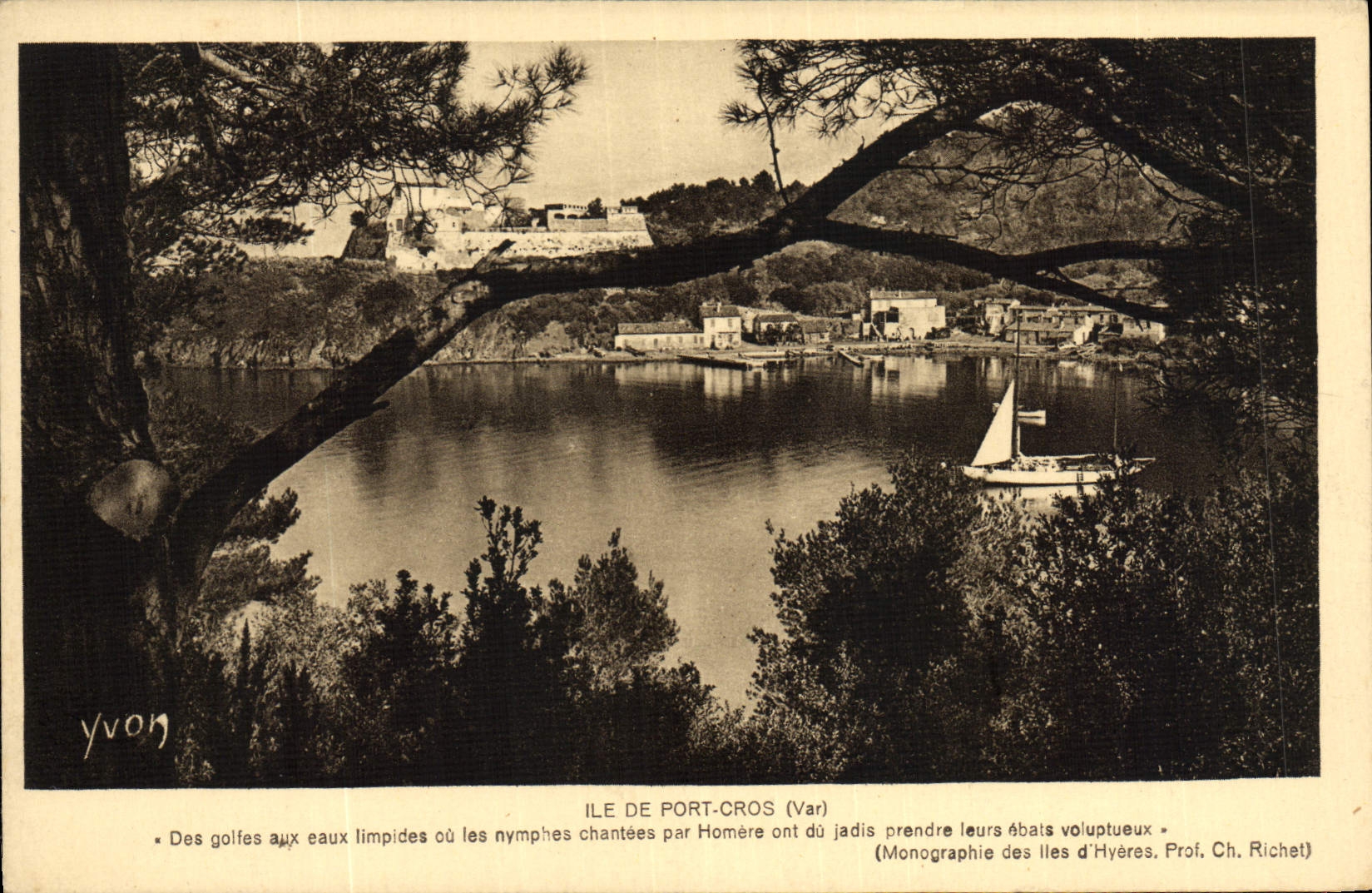 VINTAGE POSTCARD Island Of Port Cross-country race Boats