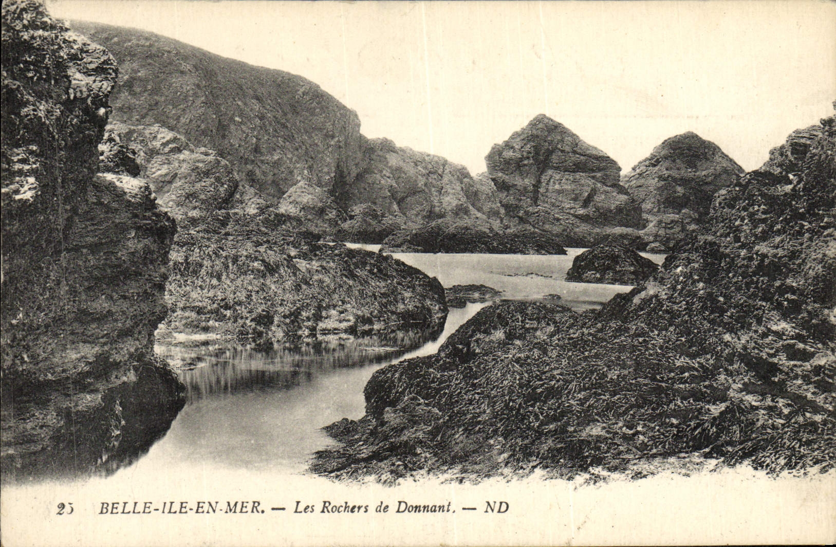 VINTAGE POSTCARD Beautiful Island at sea Rocks of Giving