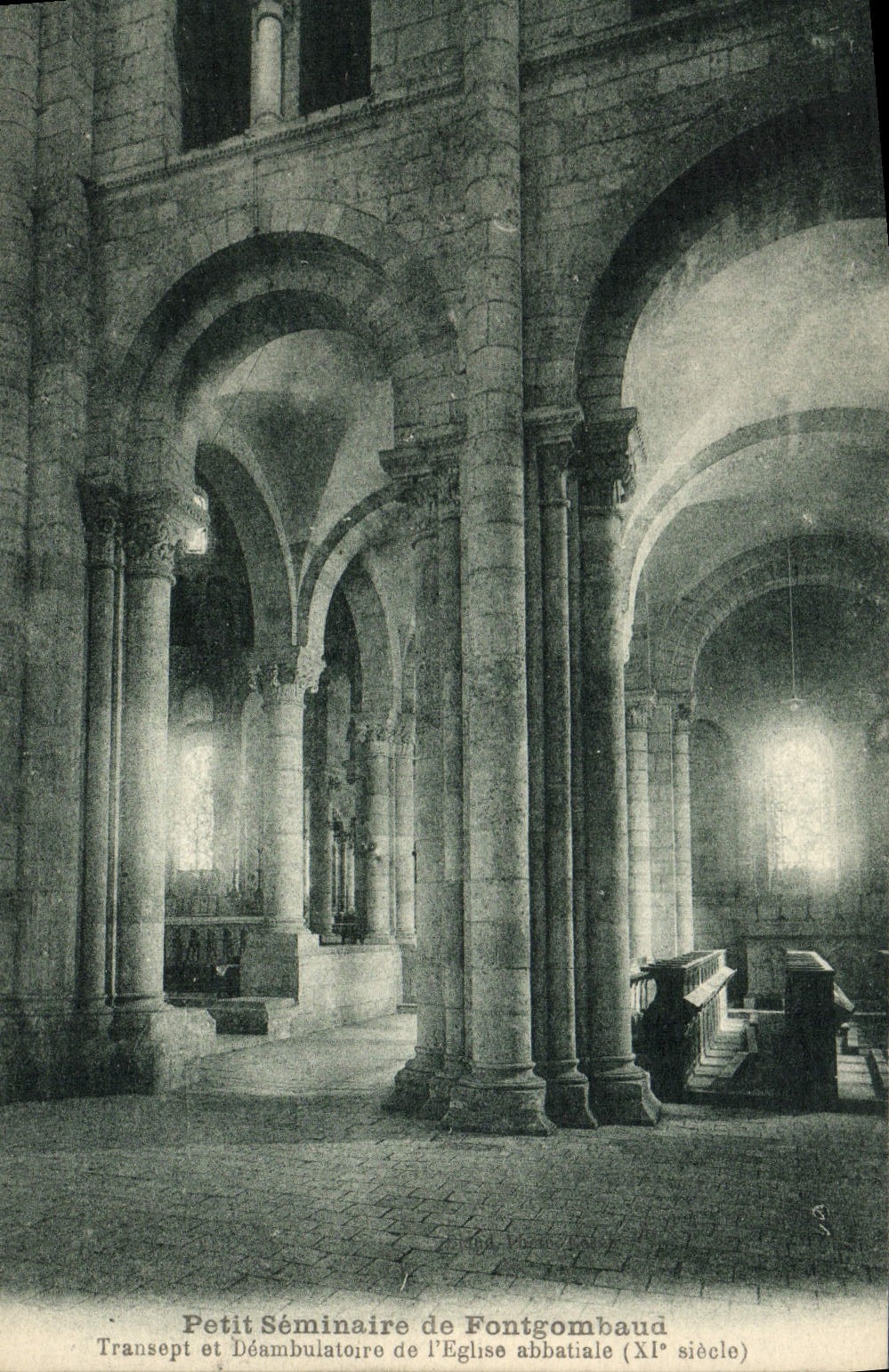 CPA Petit Seminaire De Fontgombaud Transept Et Deambulatoire De l'Eglise Abbatiale
