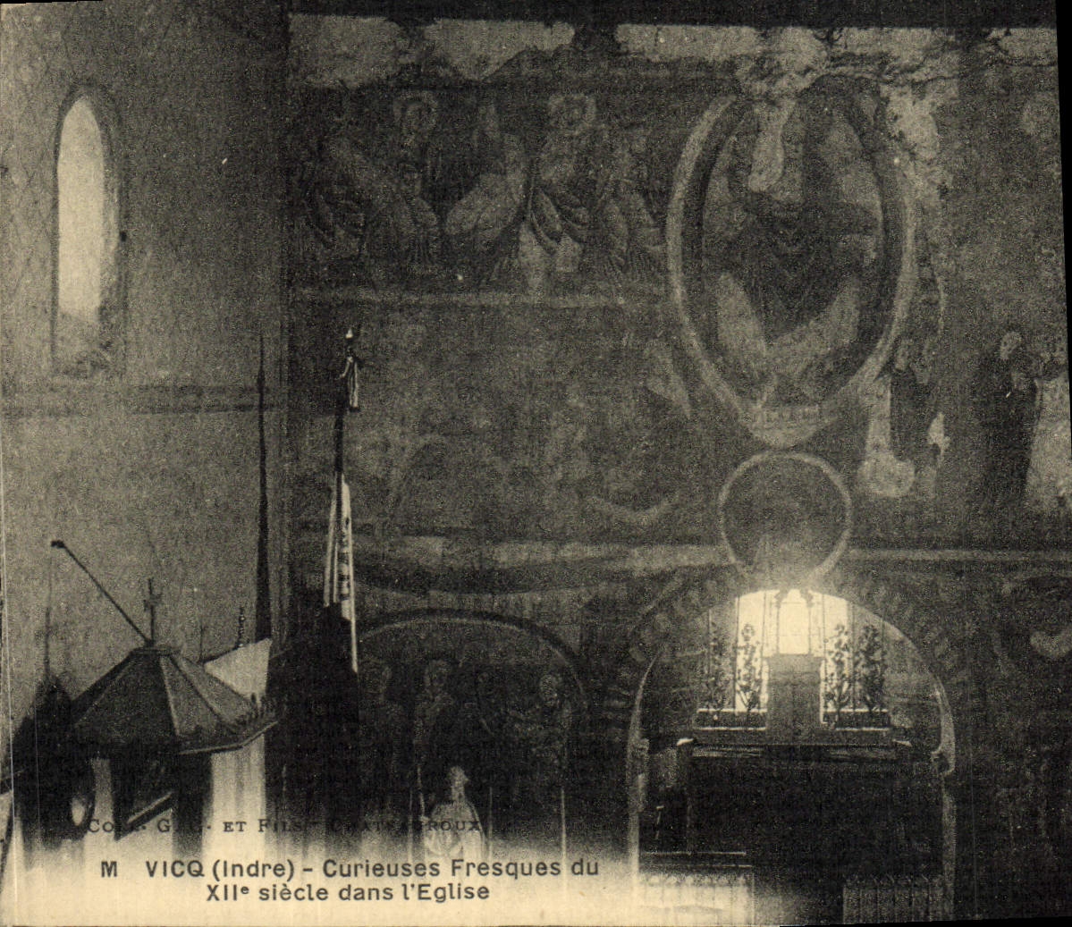 Frescos curiosos de Vicq de la POSTAL de la VENDIMIA sobre 12mos en la iglesia