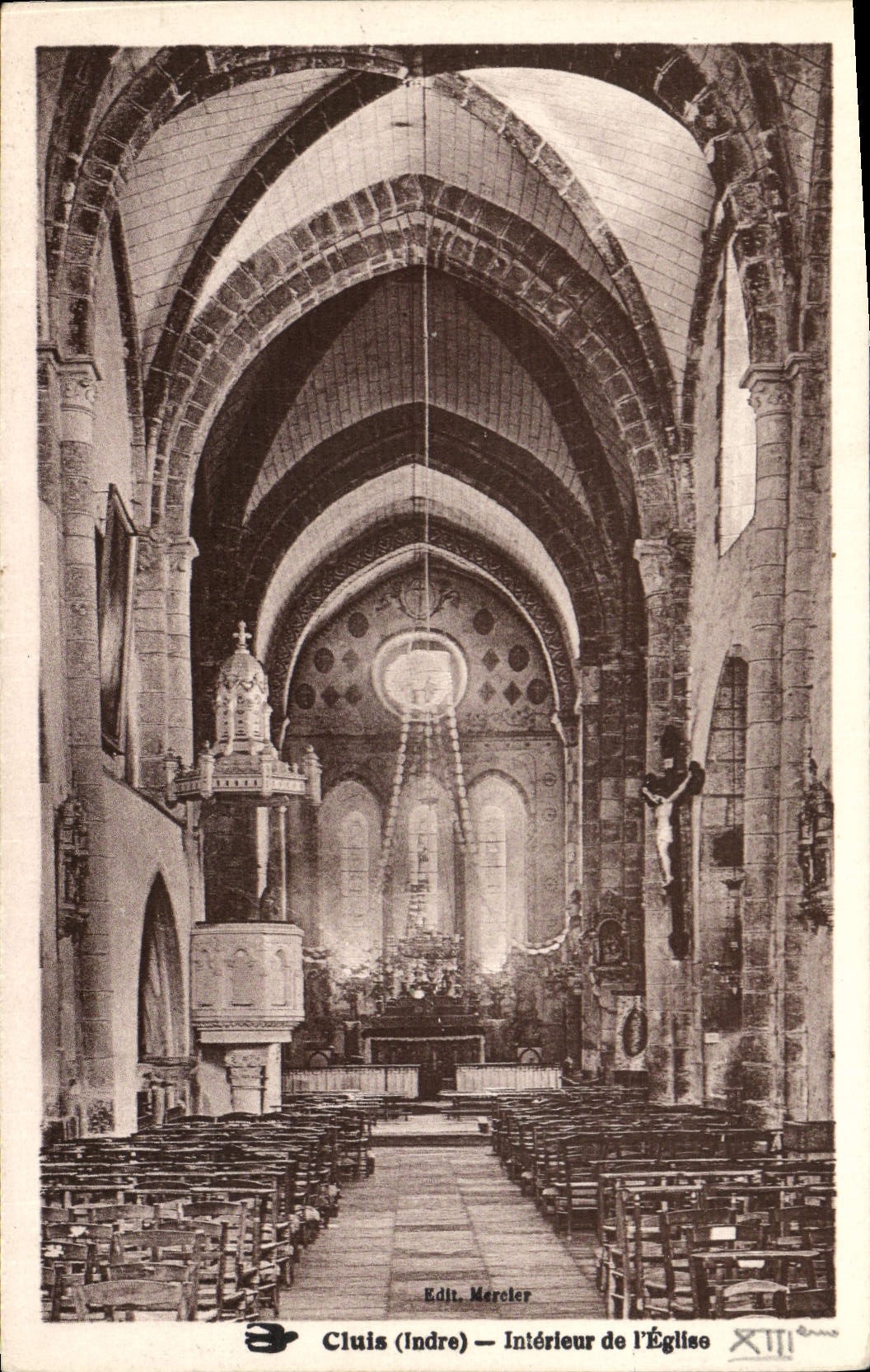 CPA Cluis Interieur De l'Eglise