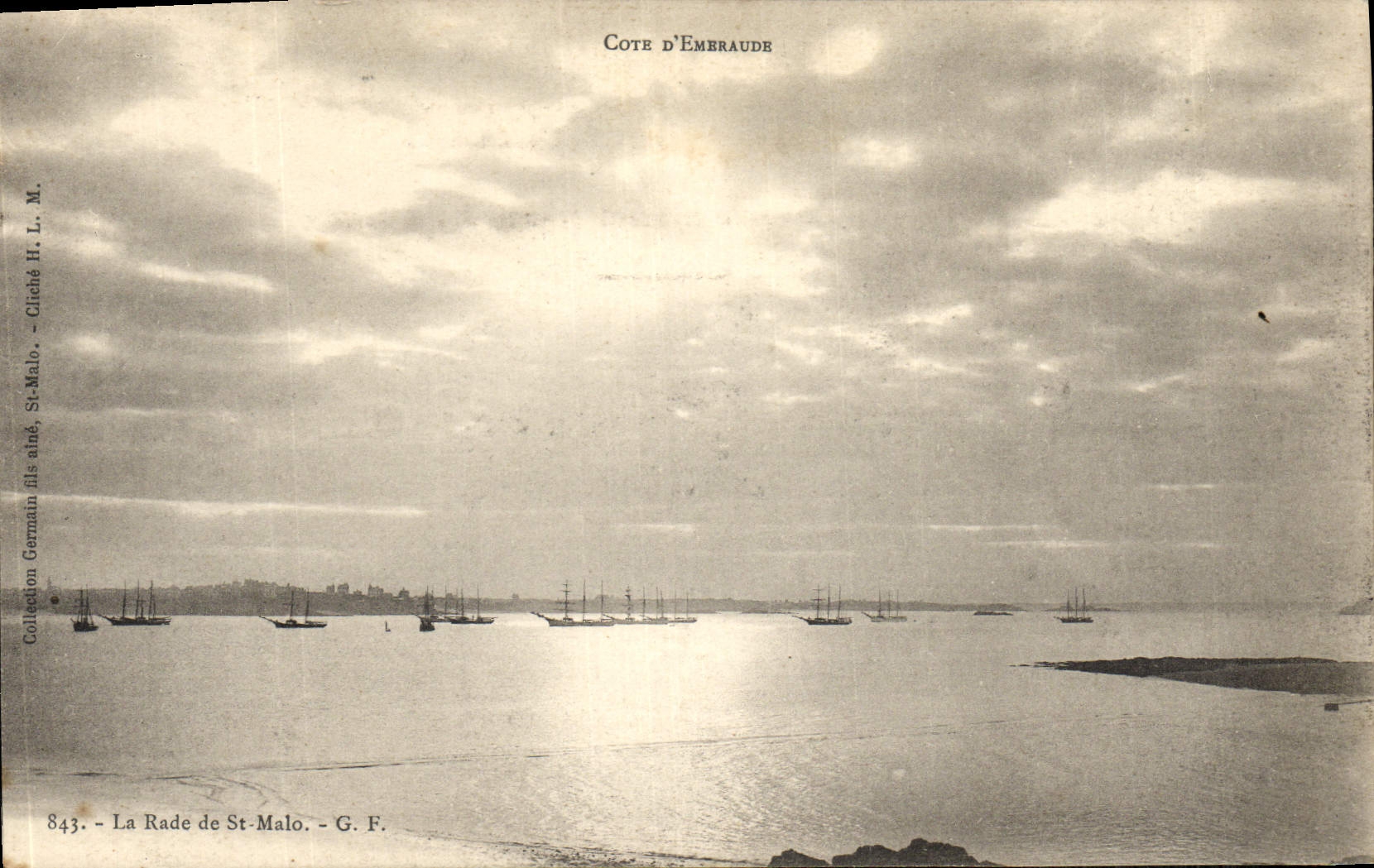 VINTAGE POSTCARD Dimension of Emrraude Roads Of St Malo