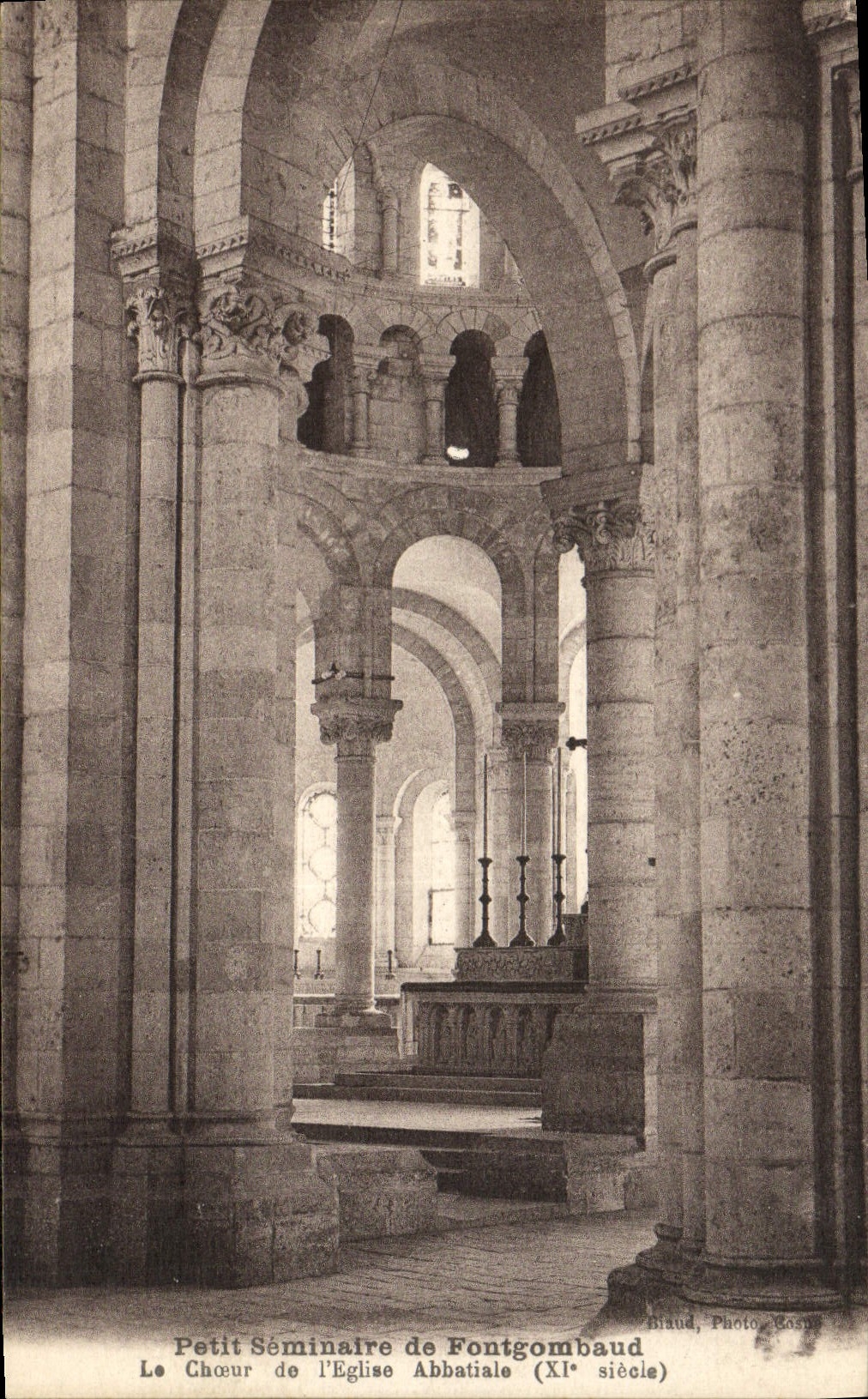 CPA Petit Seminaire De Fontgomaud Le Choeur De l'Eglise Abbatiale