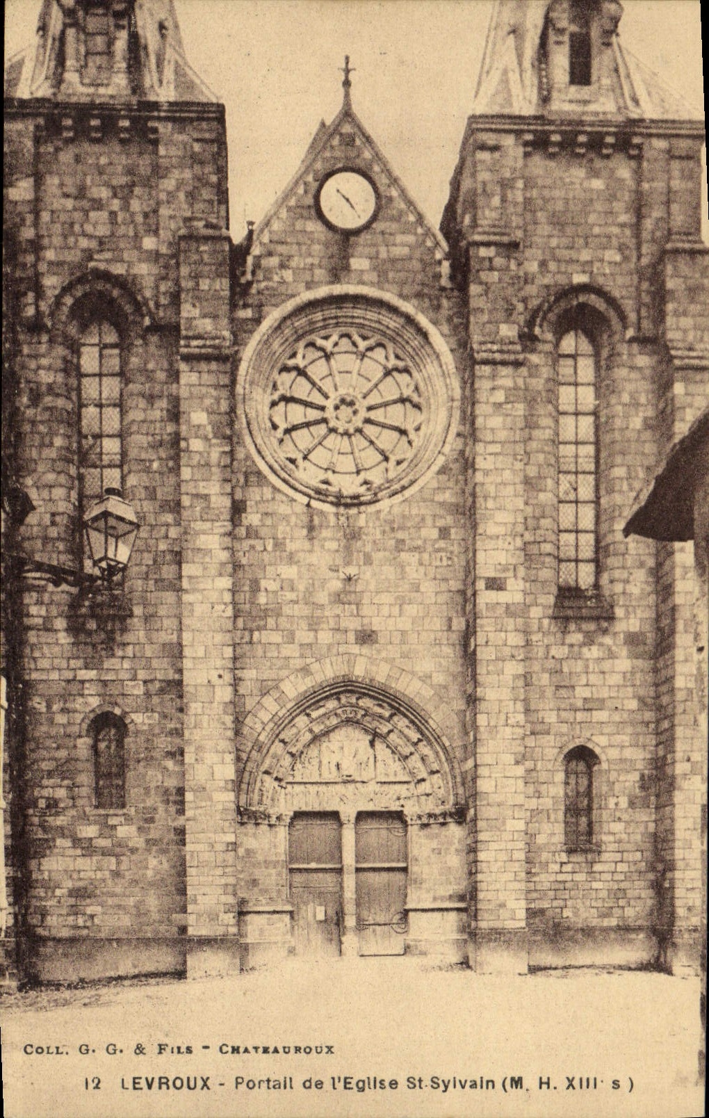 CPA Levroux Portail De l'Eglise St Sylvain