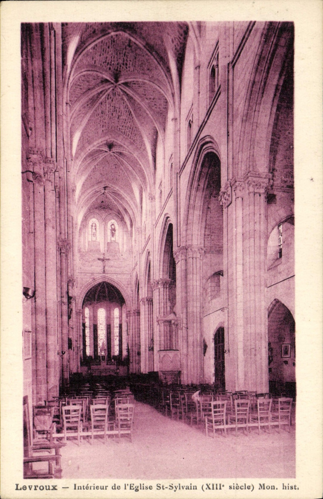 POSTAL Levroux interior de la VENDIMIA del St Silvano de la iglesia