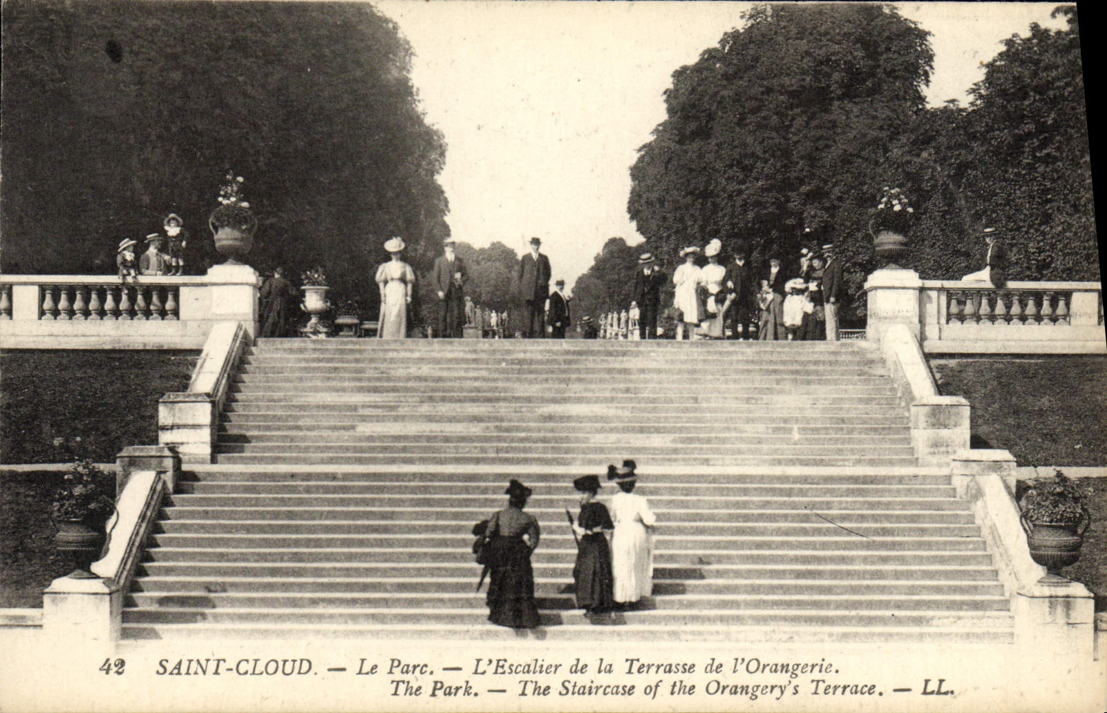 CPA Saint Cloud Le Parc L'Escalier De La Terrasse De L'Orangerie