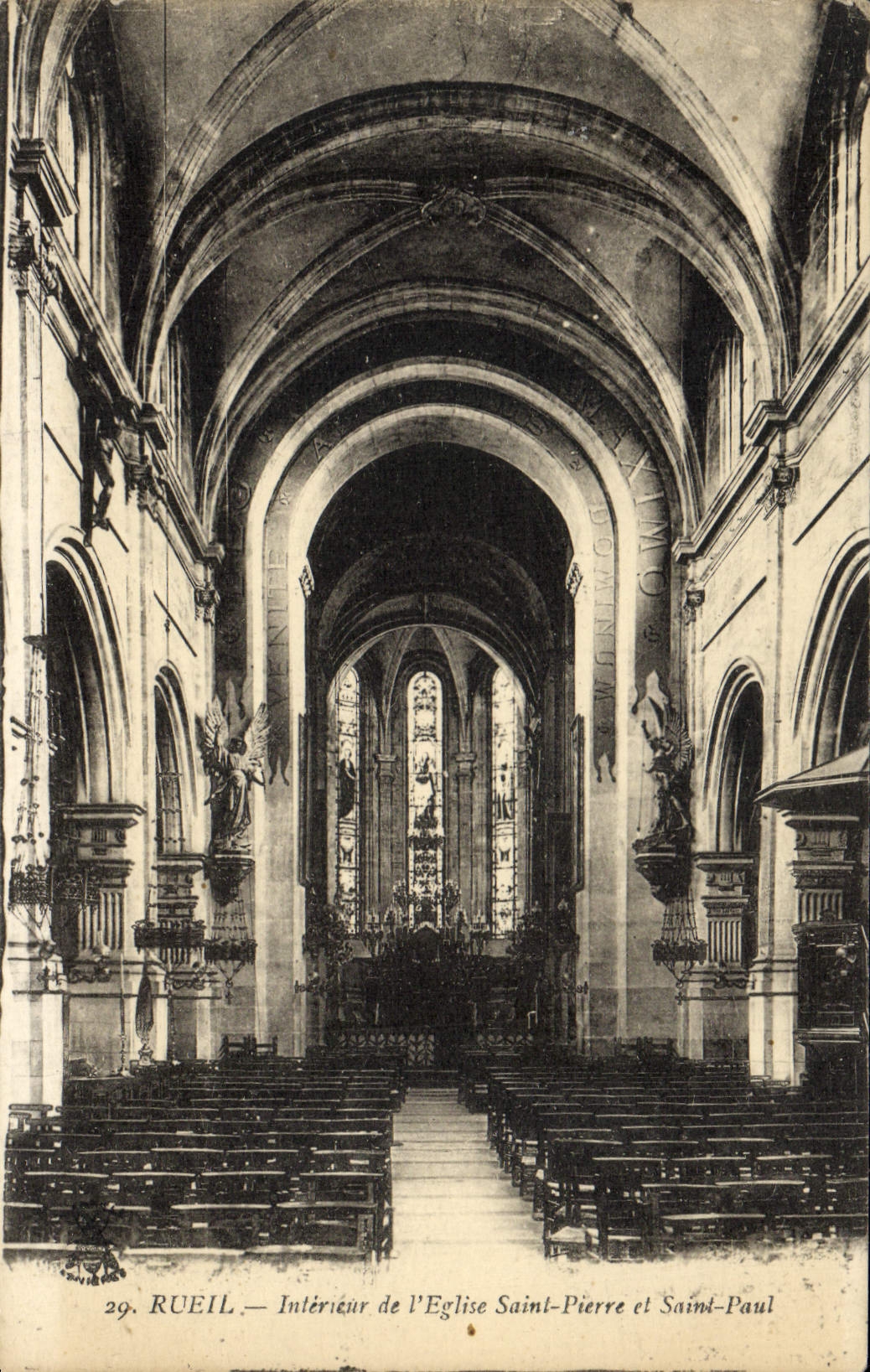 VINTAGE POSTCARD Interior Rueil Of the Church Saint Pierre And Saint Paul