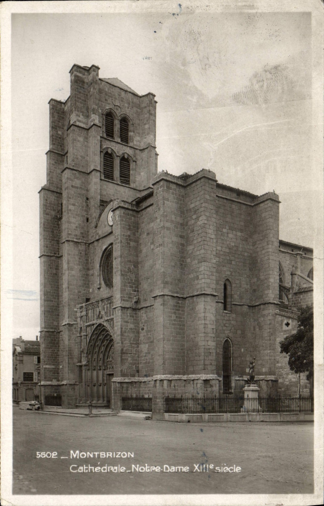 VINTAGE POSTCARD Montbrizon Notre Dame Cathedral