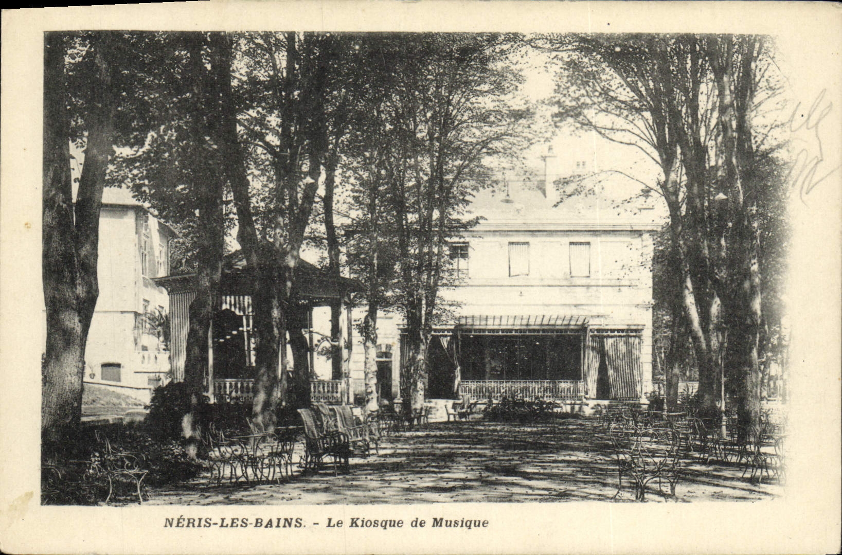 CPA Neris Les Bains Le Kiosque De Musique