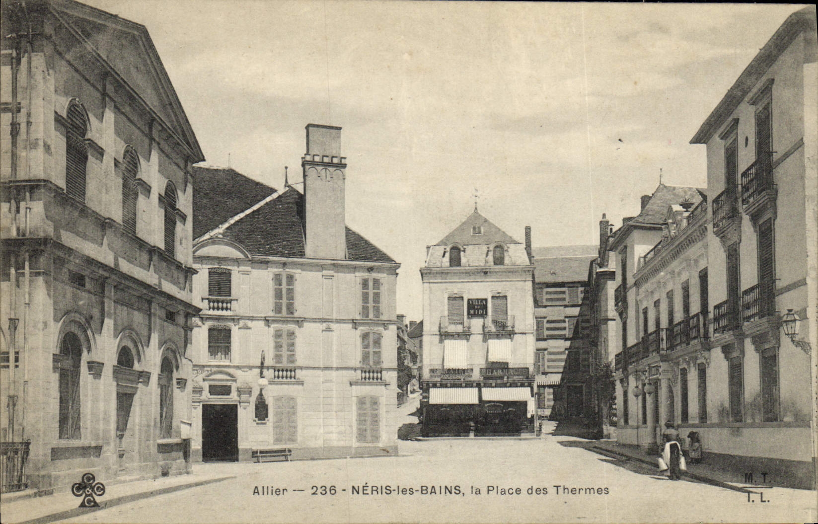 CPA Neris Les Bains La Place Des Thermes