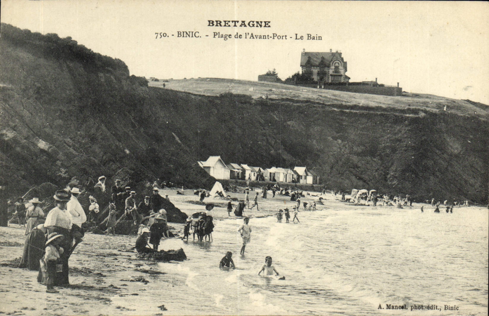 CPA Bretagne Binic Plage De l'Avant Port Le Bain