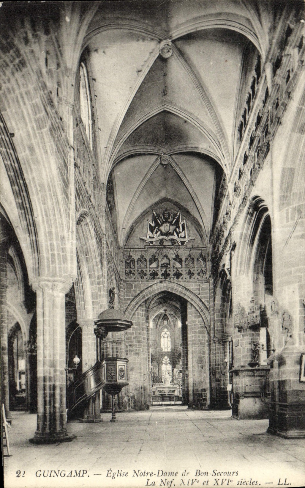 VINTAGE POSTCARD Guingamp Church Notre Dame De Bon Help the nave