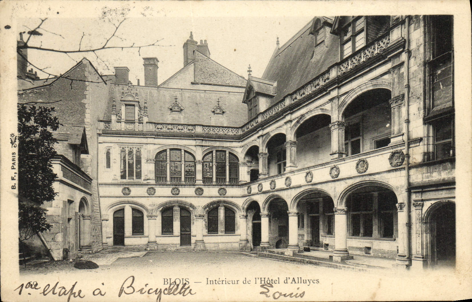 CPA Blois Interieur De L'Hotel D'Alluyes