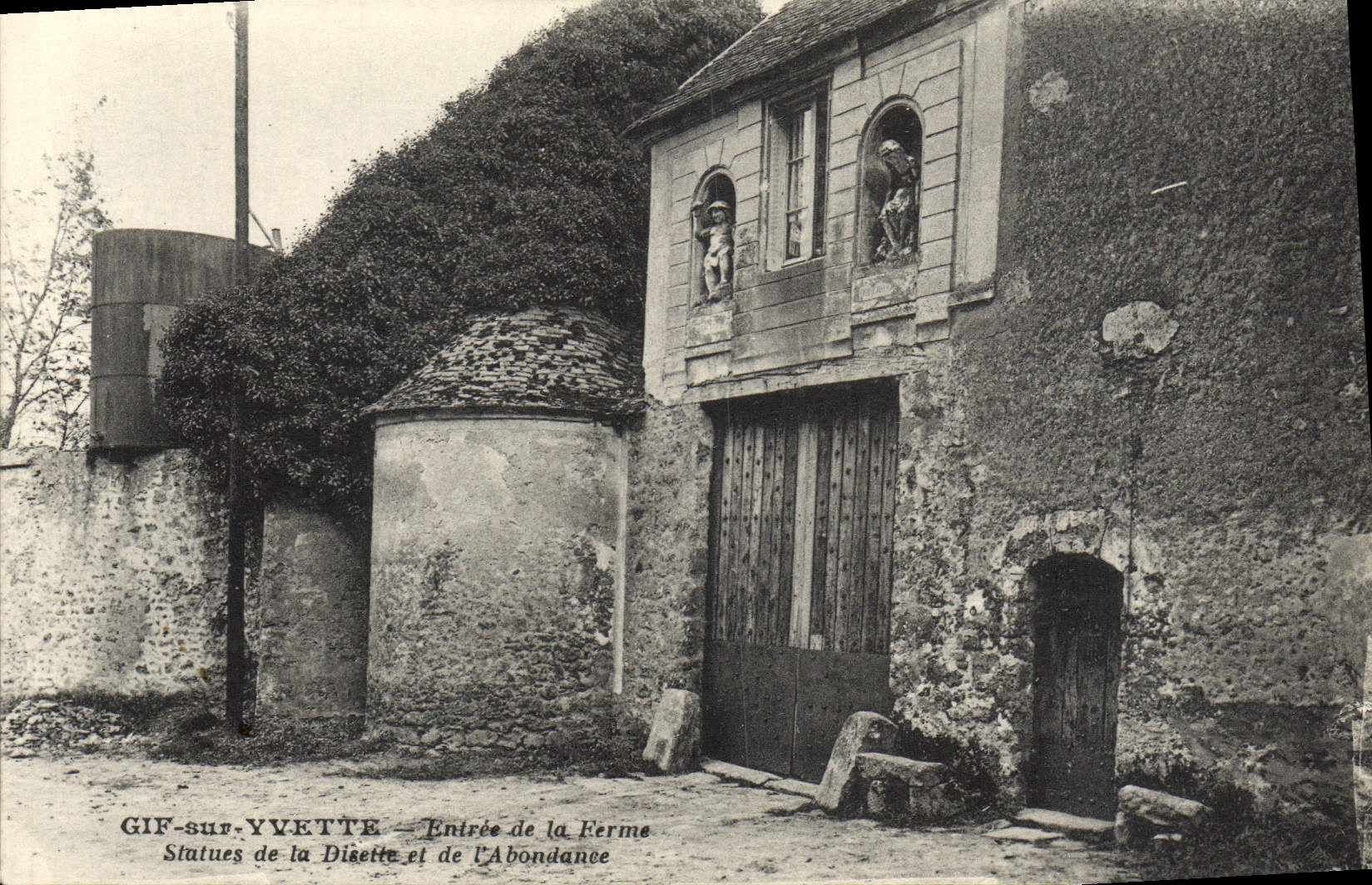 VINTAGE POSTCARD GIF On Vvette entered of firm the Statues of the Food shortage and abundance