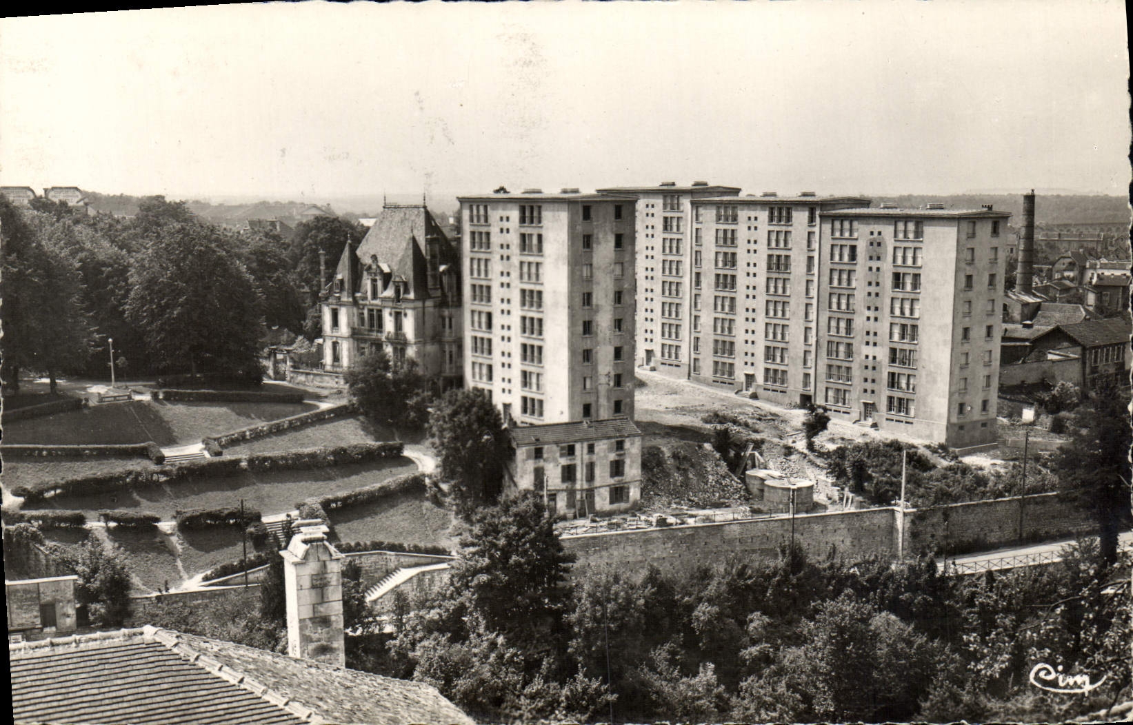 CPM Chaumont La Cite Beau Site