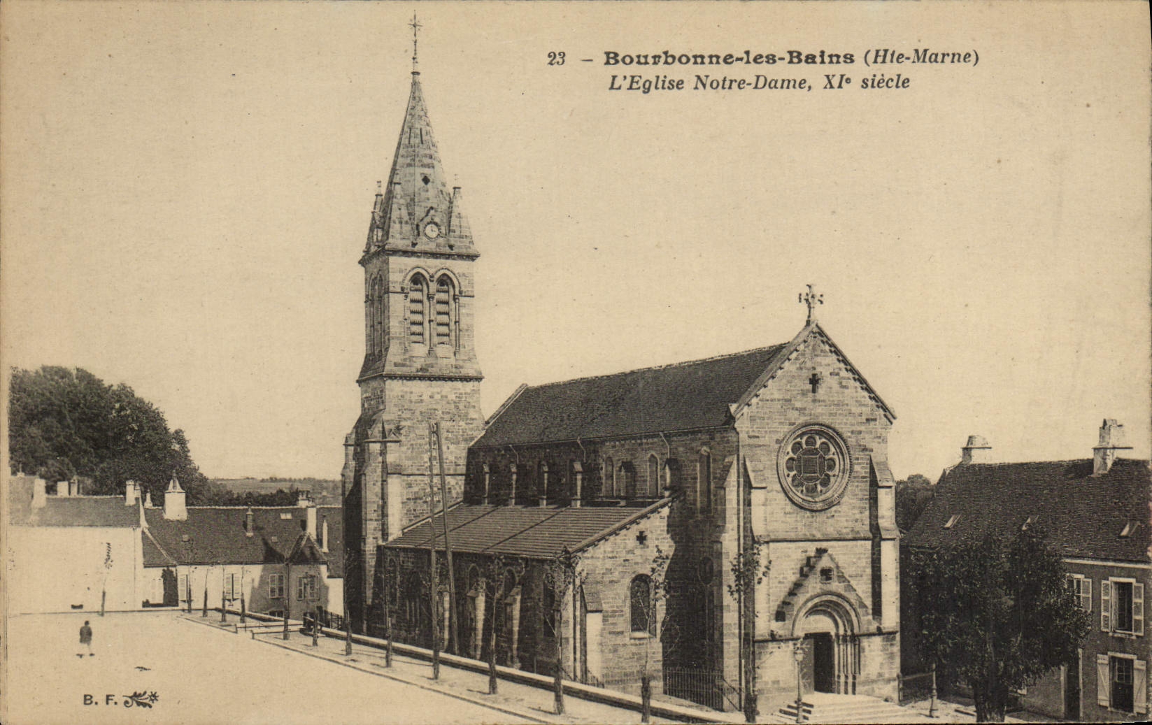 VINTAGE POSTCARD Bourbonne les Bains the Notre Dame Church