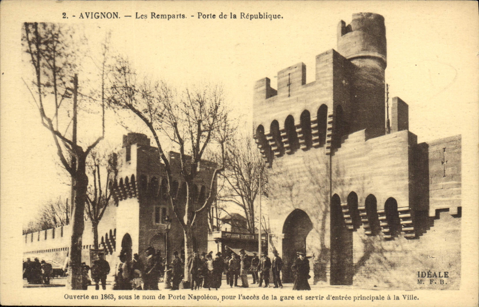 La POSTAL Avignon de la VENDIMIA las paredes lleva la república