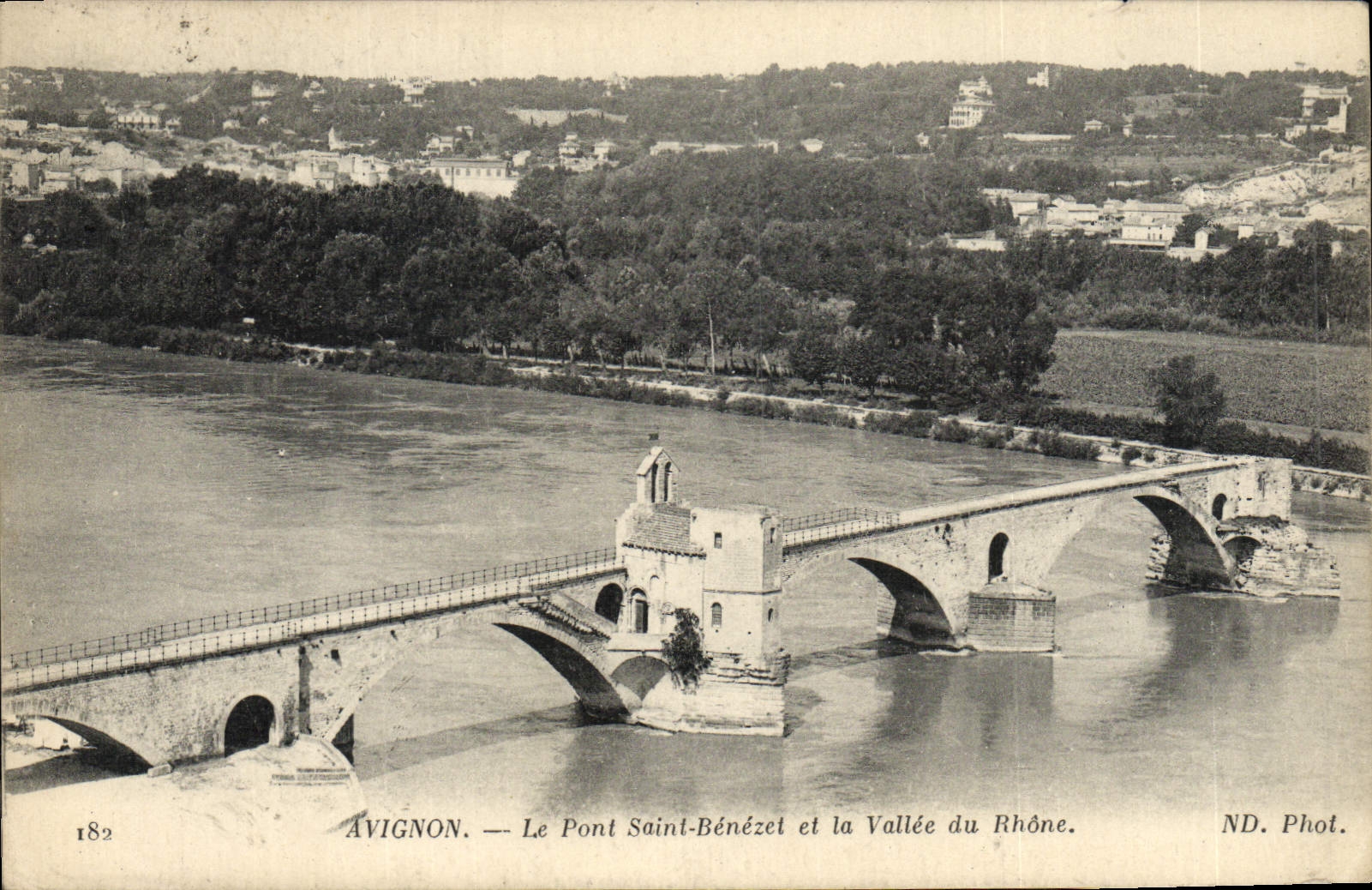POSTAL Avignon de la VENDIMIA el puente santo Benezet y el valle del Rhone