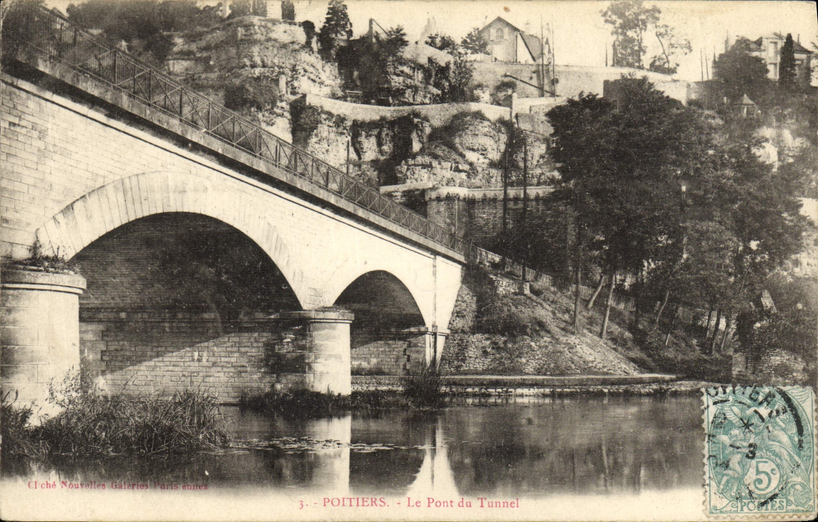 CPA Poitiers Le Pont du Tunnel