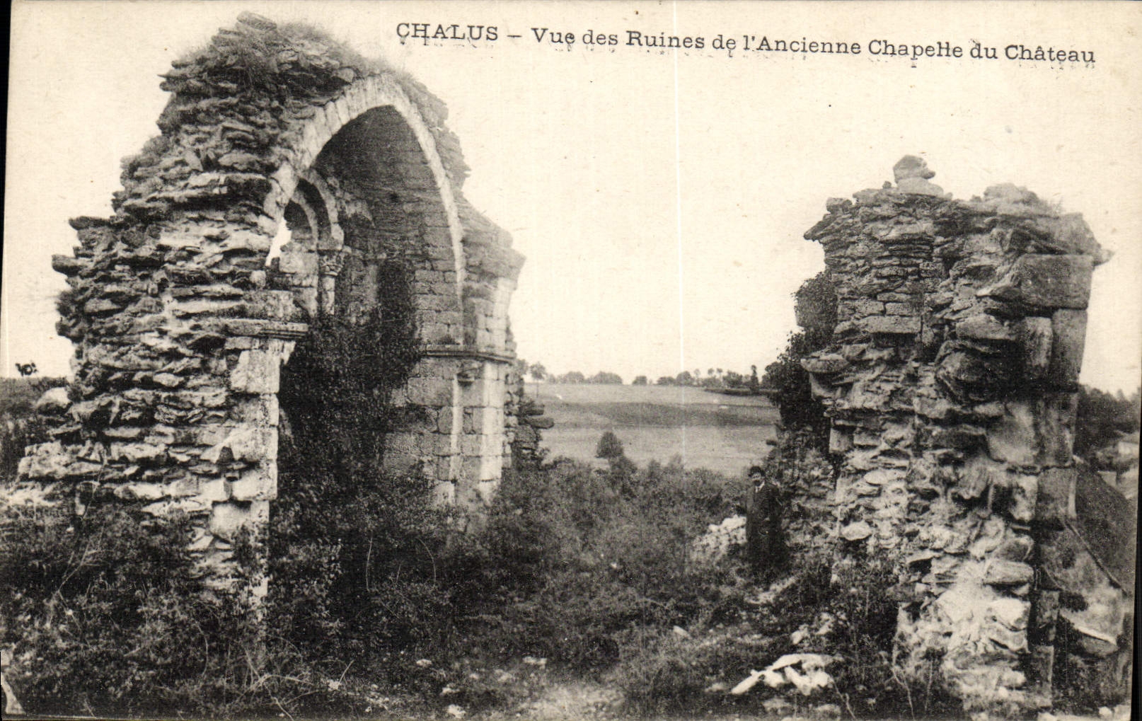 VINTAGE POSTCARD Chalus Seen of the Ruins of the Old Vault of the Castle